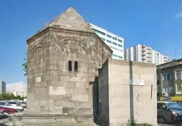 Alaca Kümbet