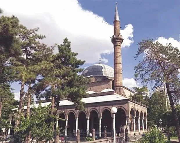 Kurşunlu Camii